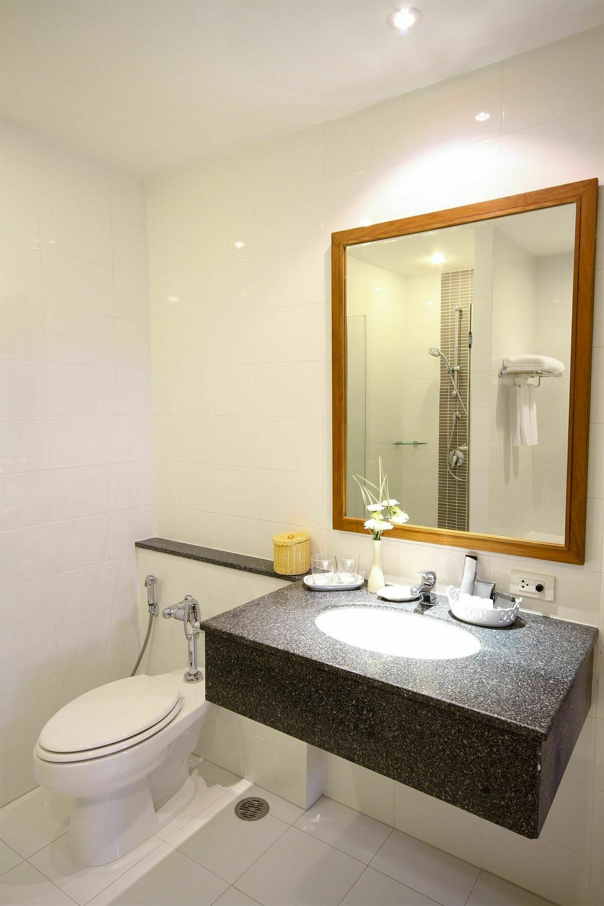 Kameo Grand Hotel & Serviced Apartment, Rayong Eksteriør billede